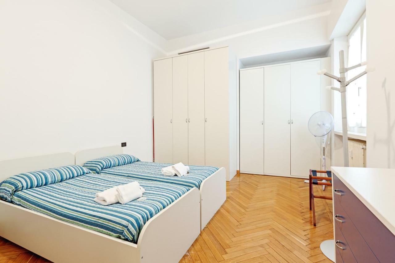 S. Maria Valle Central Roomy Flat Milano Eksteriør billede